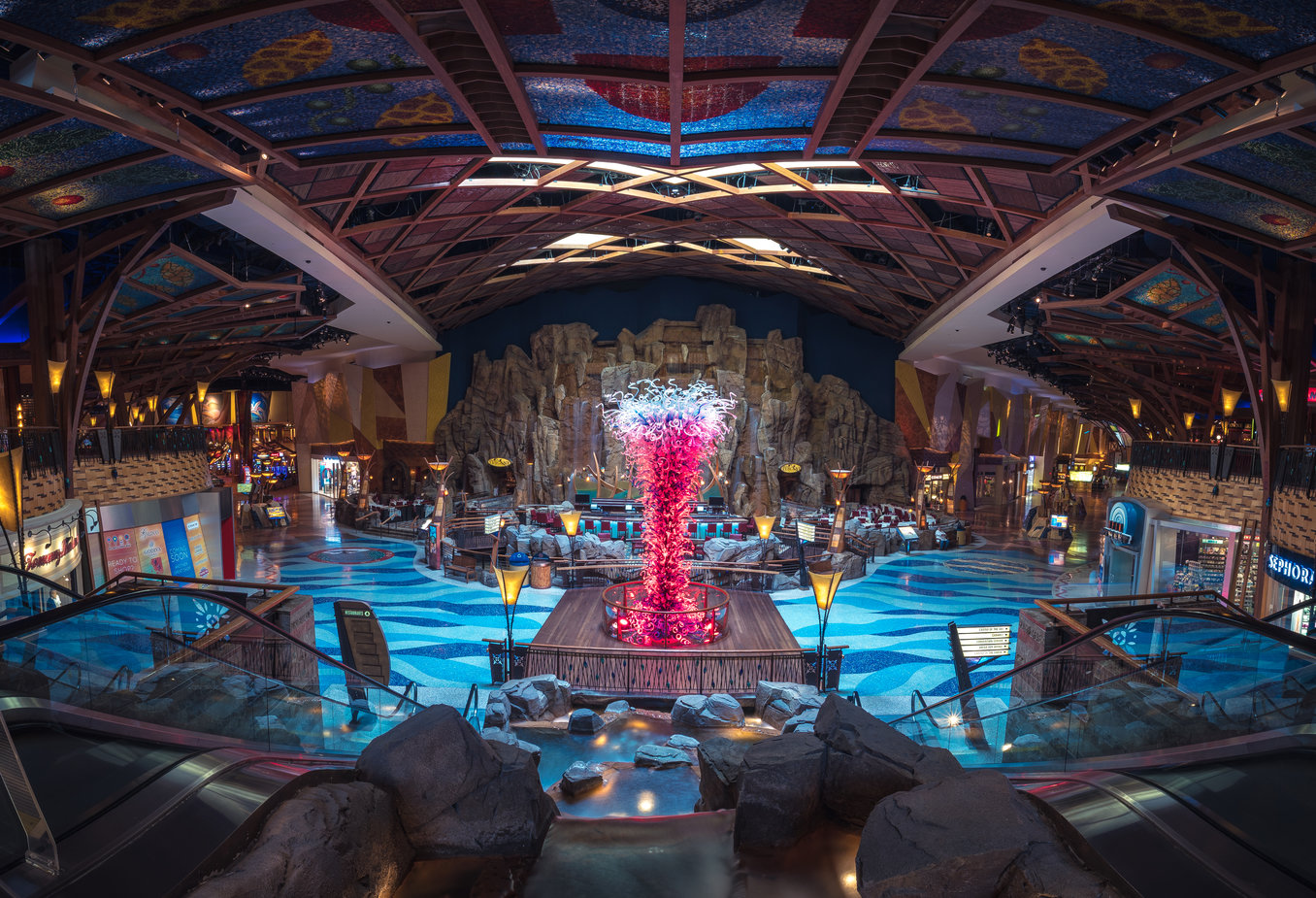 Mohegan Sun Officially Opens New Earth Expo & Convention Center TSNN